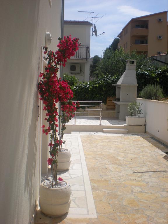 Apartments Oklopcic Trogir Bagian luar foto