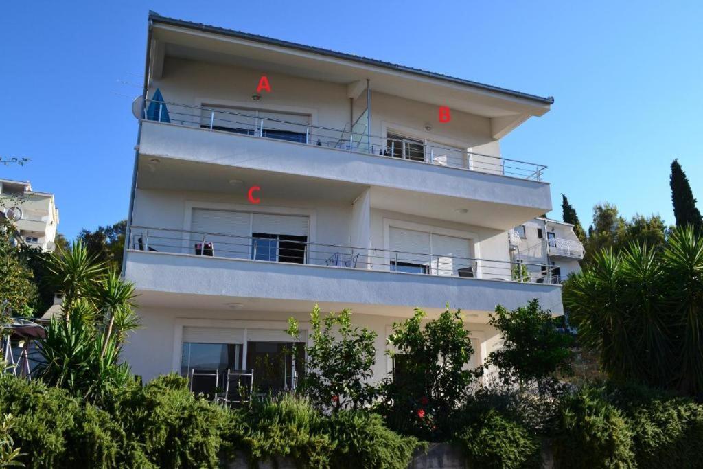 Apartments Oklopcic Trogir Bagian luar foto