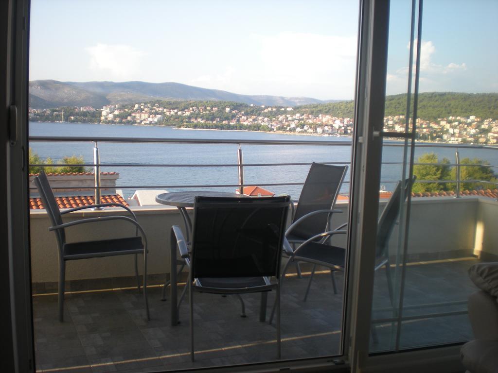 Apartments Oklopcic Trogir Bagian luar foto