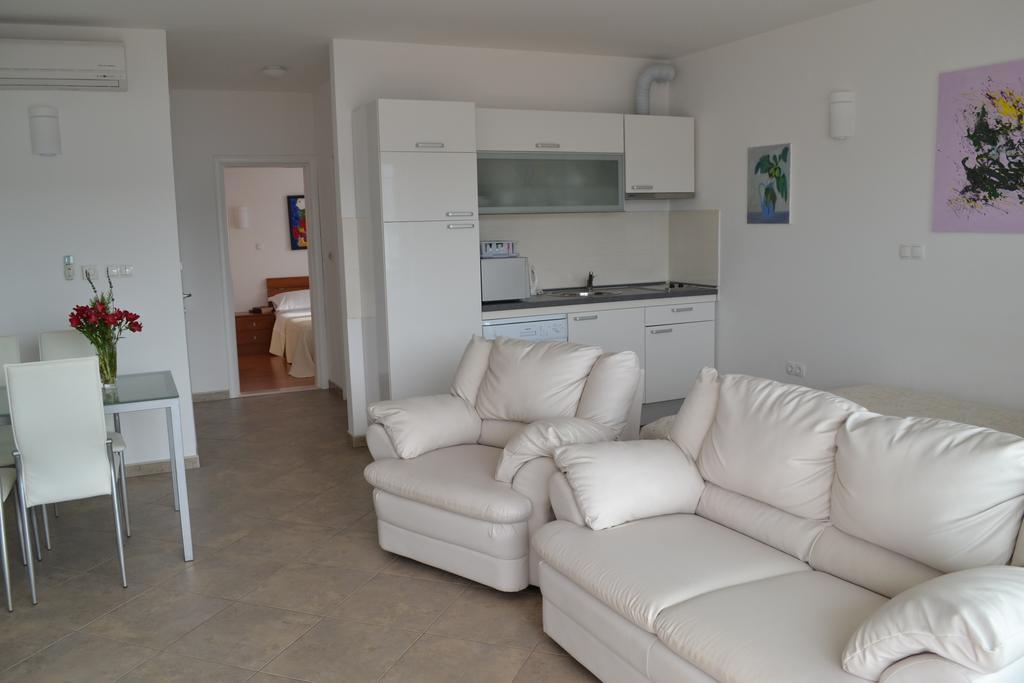 Apartments Oklopcic Trogir Ruang foto