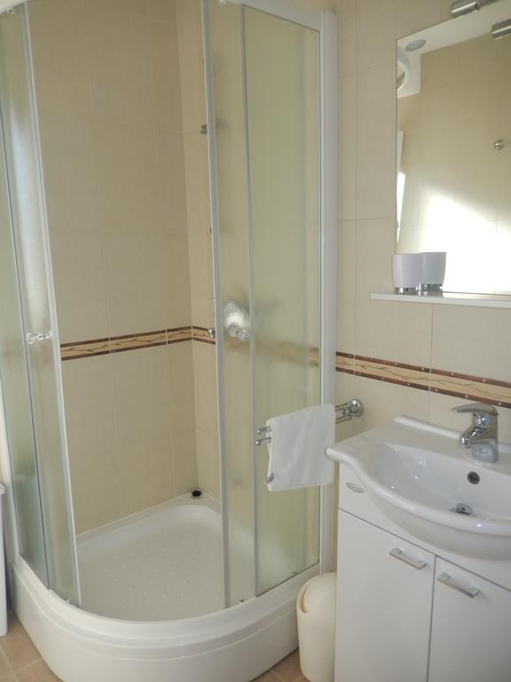 Apartments Oklopcic Trogir Bagian luar foto