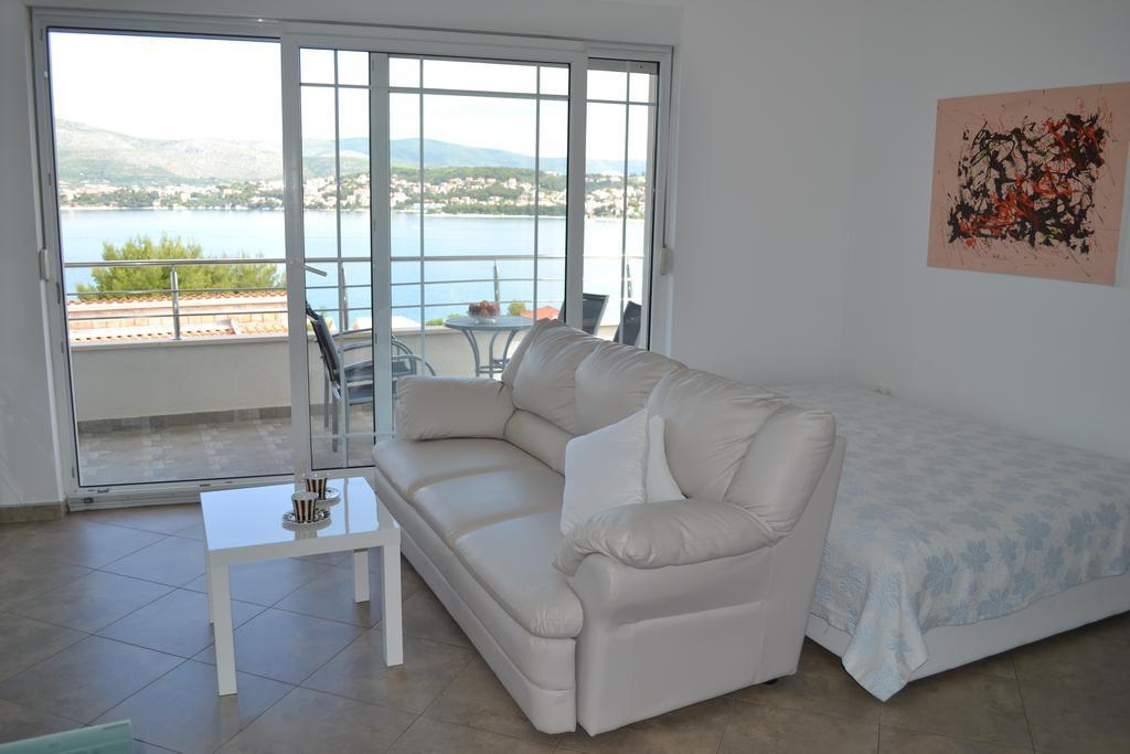 Apartments Oklopcic Trogir Bagian luar foto