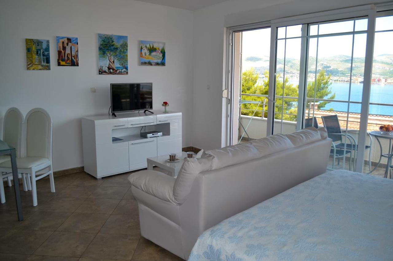 Apartments Oklopcic Trogir Bagian luar foto